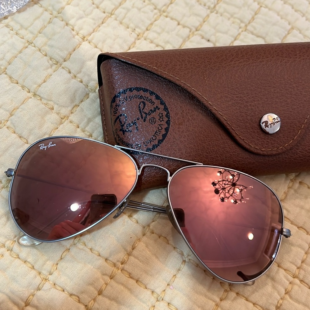Pink Ray-Bans